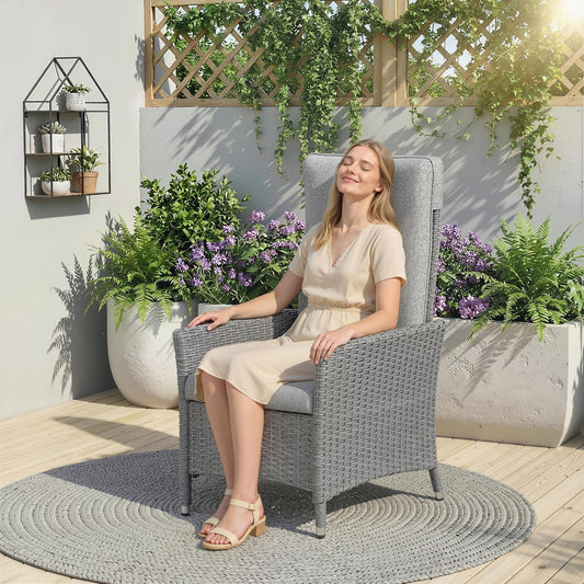 Outsunny 105Â°-150Â° Reclining Rattan Chair - Light Grey